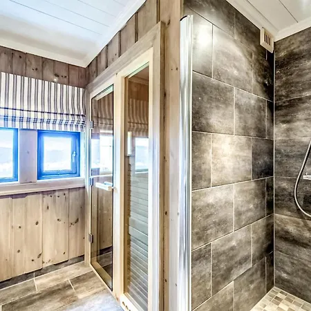 2 Bedroom Nice In 옵달